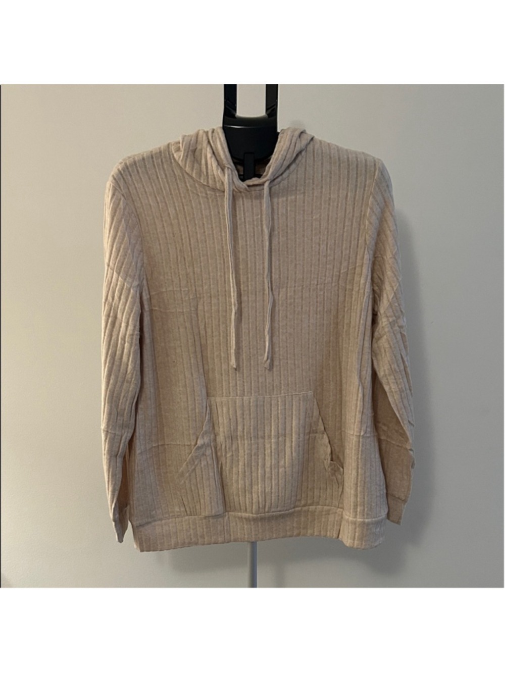 Elegant Beige Knit Pullover Sweater